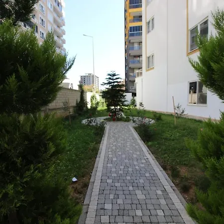 Sun Star 1+1 в стуки 40€ при заселении в квартиру вы оплачиваете депозит в размере 300€ с него высчитывается свет и вода 5€ в сутки и финальная уборка 40€, остаток денег возвращается при выезде Alanya